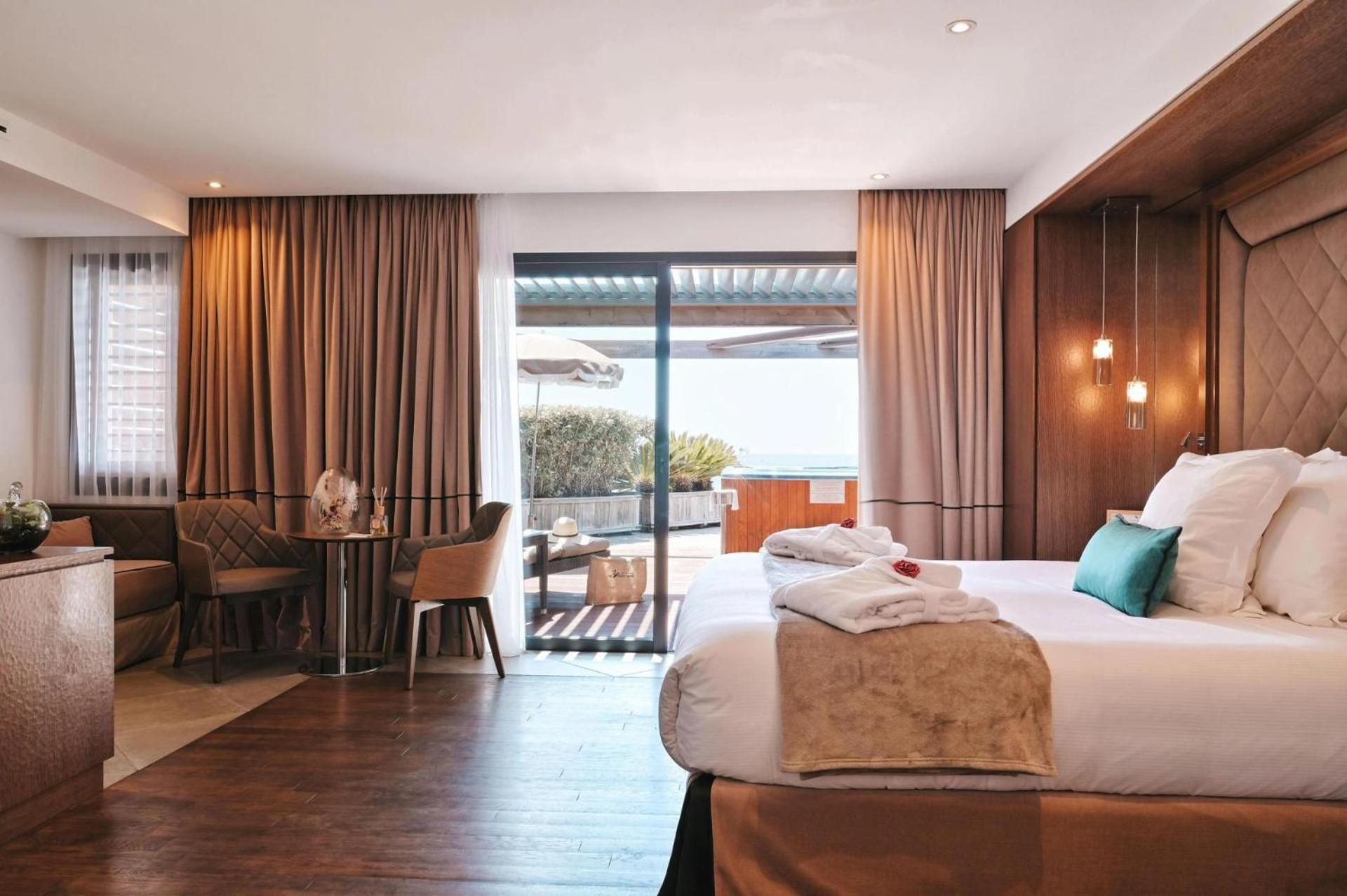 Hotel Le Week End Аяччо Экстерьер фото